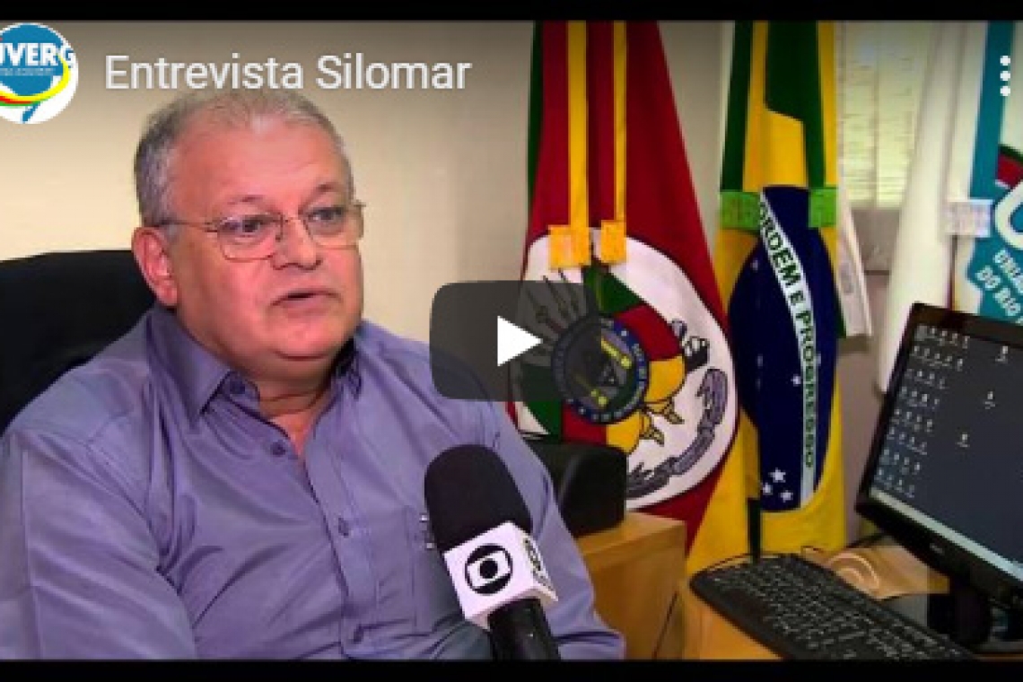 Vereador Silomar Garcia, presidente da Uvergs, em entrevista a Giovani Grizotti