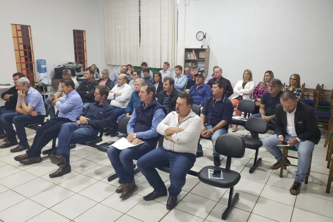 UVERGS prestigia trabalho da ALM em Guarani das Missões